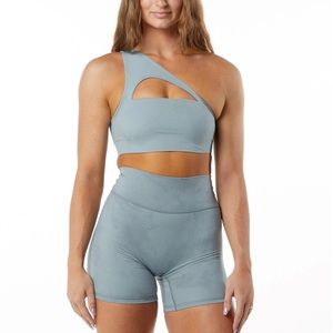 Alphalete Alphalux asymmetrical bra denim M